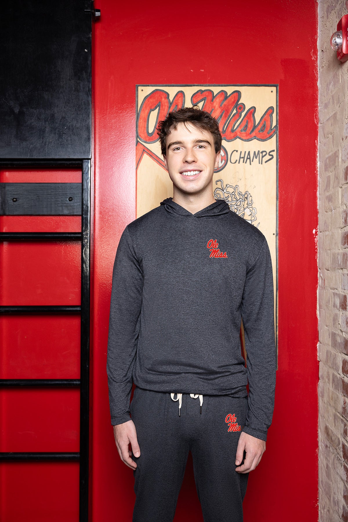 Ole Miss Logo FlowKnit Mens Hoodie