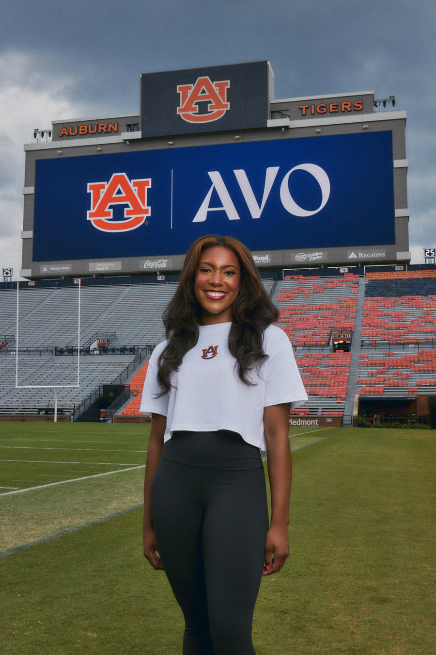 auburn university crop tee white