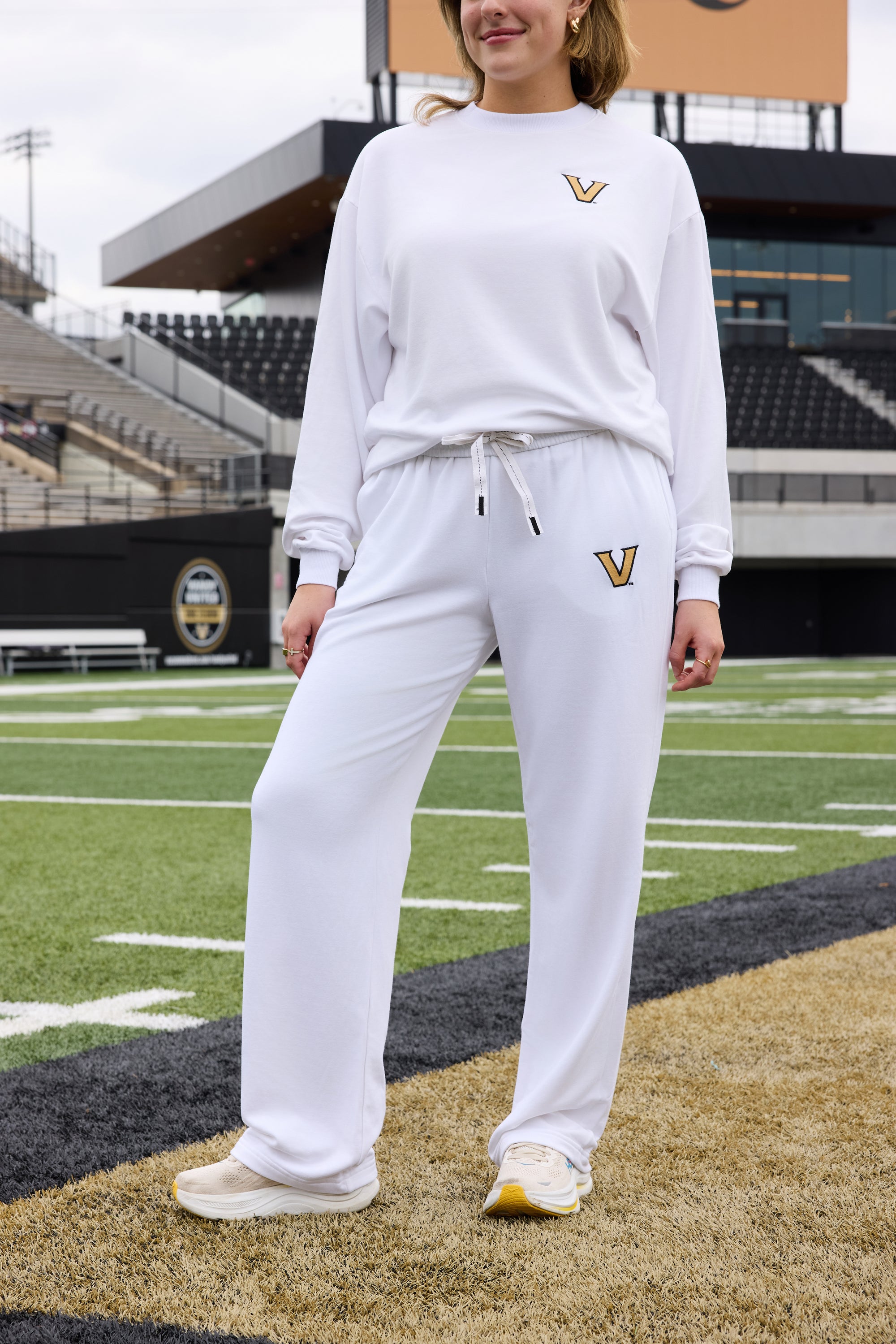 VANDY Logo Softest Fleece Straight Leg Womens Sweatpant