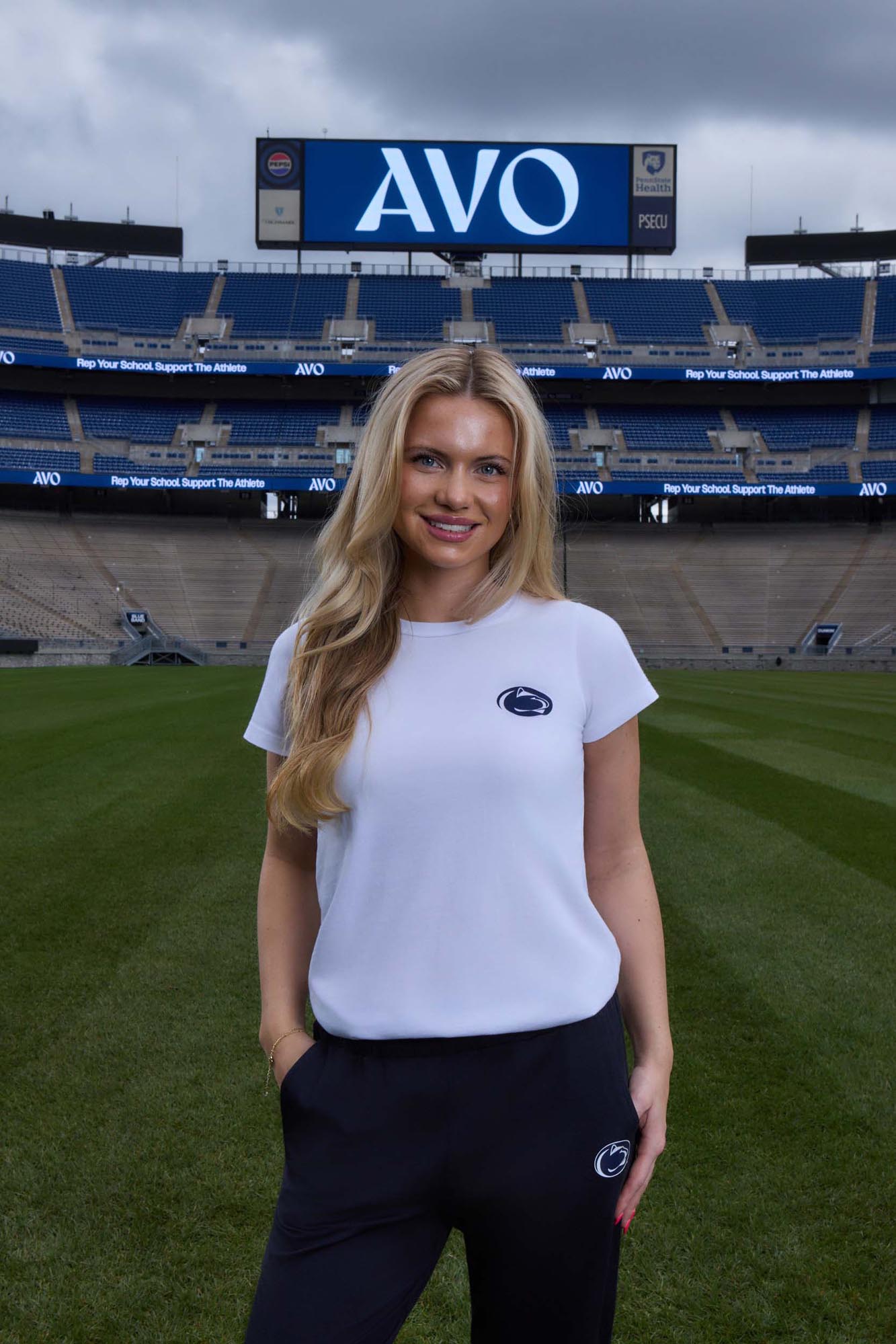 Penn State Logo Cloud Knit Crew Neck Womens Tee
