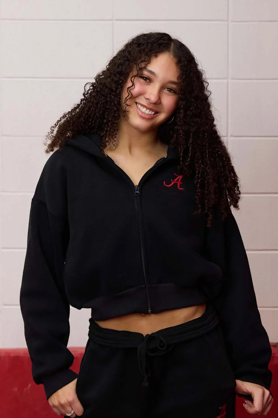 Logo Sueded Fleece Cropped Hoodie in Black
