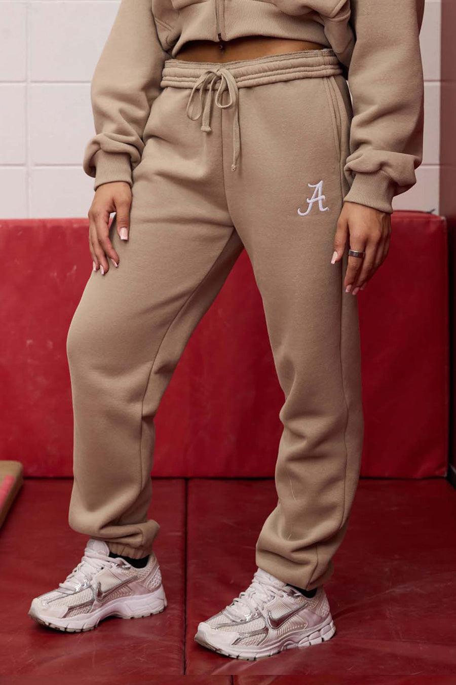 Logo Sueded Fleece Jogger in Desert Khaki