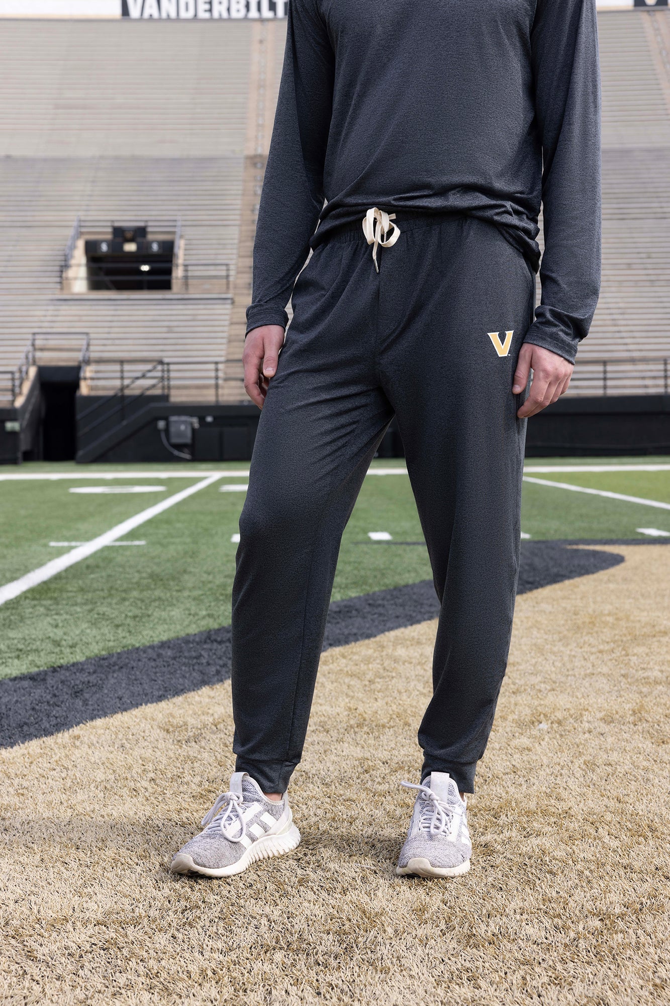 VANDY Logo ReLux Mens Jogger