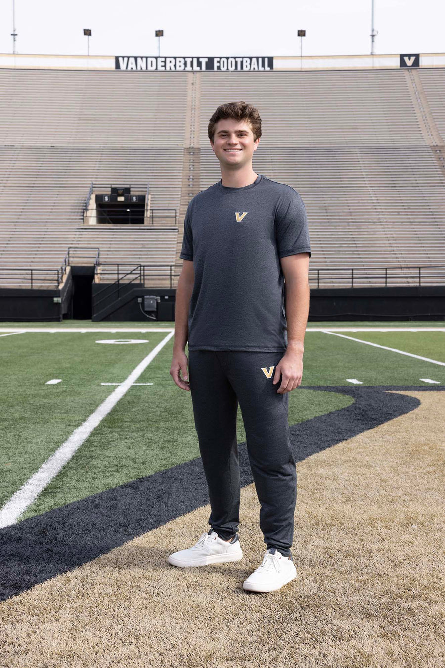 VANDY Logo FlowKnit Mens Tee