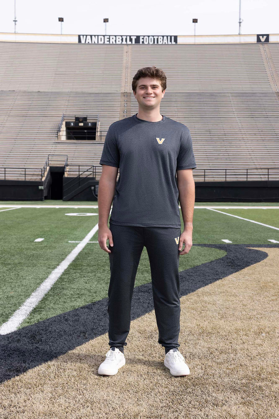VANDY Logo FlowKnit Mens Tee